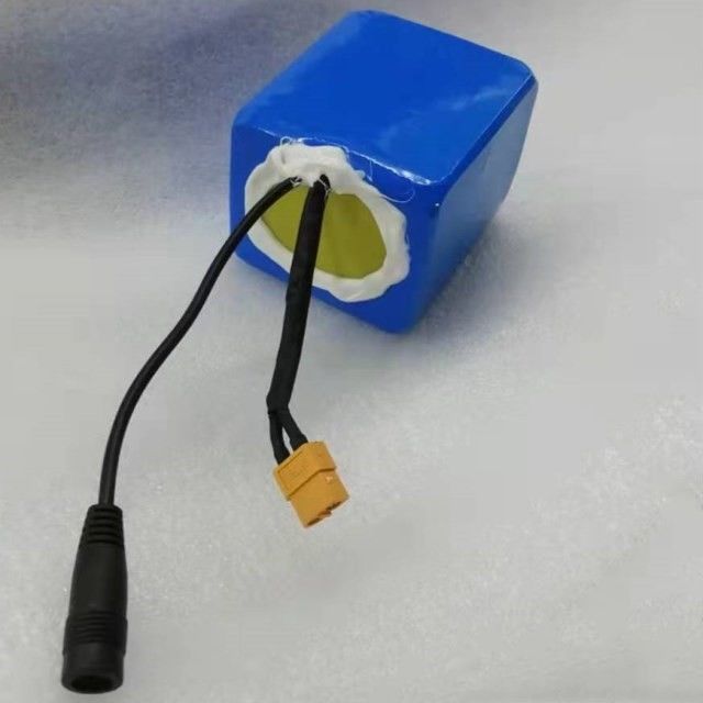 Baterai lithium 12 volt 10ah 18650 3 sel dalam seri dengan colokan XT60