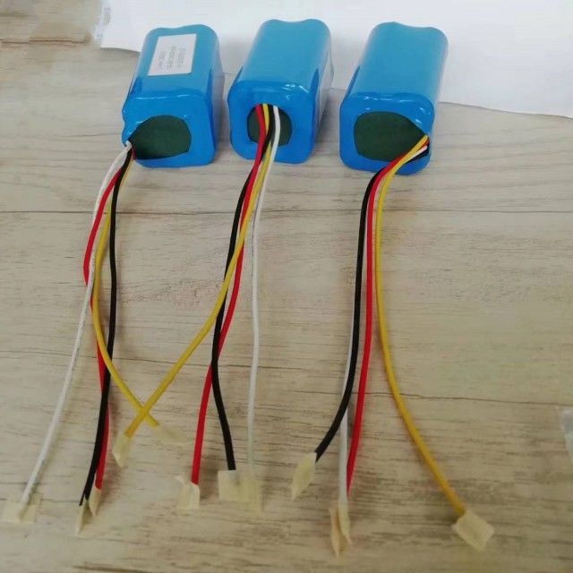 Baterai yang disesuaikan 14.8v 2200mah 18650 Cell 4s1p Dengan BMS Untuk Sweeper