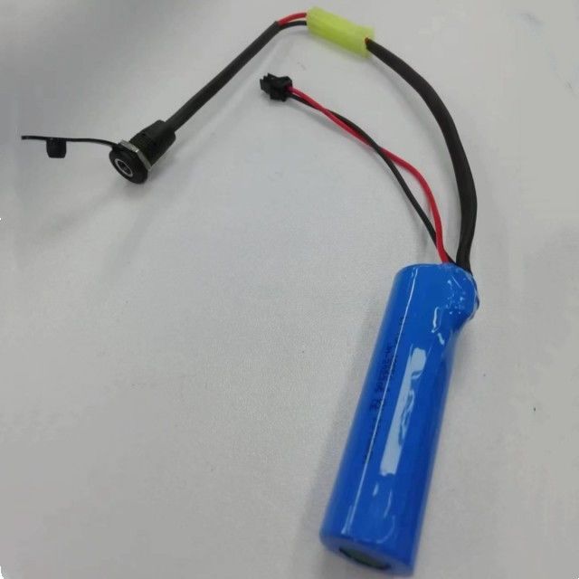 Baterai Pompa Air SM-2P 18650 1s 3.7v 2000mAh Dengan Steker Pengisi Daya DC5521