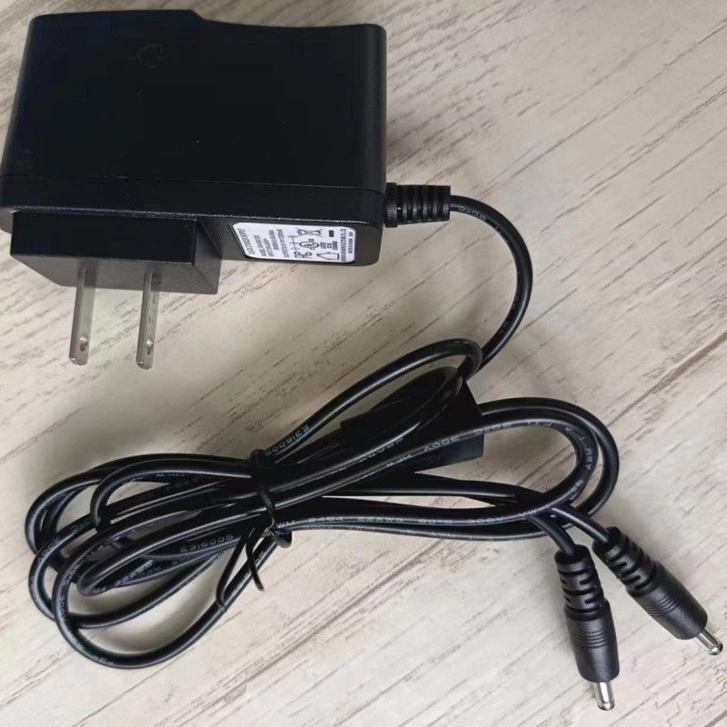 Pengisi daya standar AS 8.4V 1.2A dengan dua kepala DC untuk baterai sarung tangan yang dipanaskan