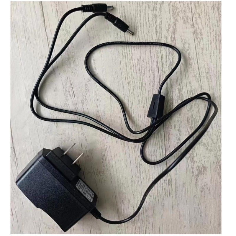 Pengisi daya standar AS 8.4V 1.2A dengan dua kepala DC untuk baterai sarung tangan yang dipanaskan